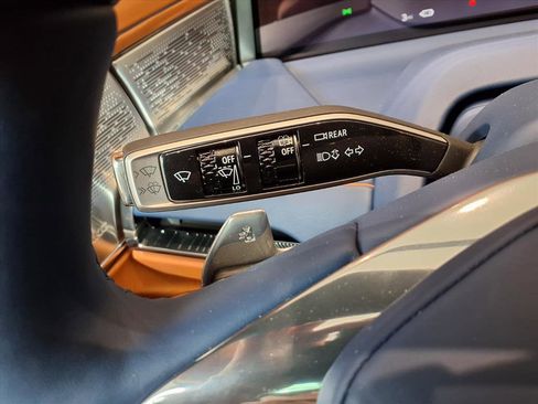 New 2025 Cadillac Celestiq image 10