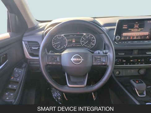 Certified 2025 Nissan Rogue SV image 12