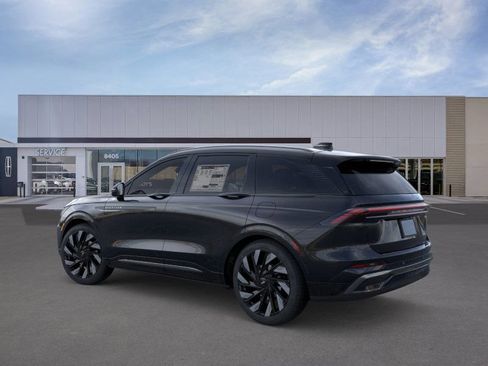 New 2026 Lincoln Nautilus Reserve w/ Jet Appearance Package image 4