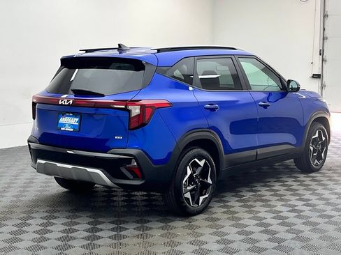 Used 2025 Kia Seltos S AWD/4WD image 7