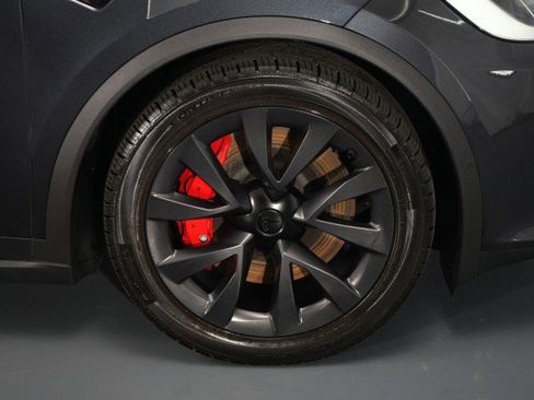 Used 2023 Tesla Model X Plaid image 21