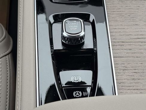 New 2026 Volvo XC90 T8 Plus w/ Protection Package Premier image 7
