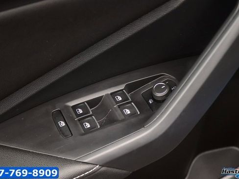 Used 2022 Volkswagen Jetta SE image 11