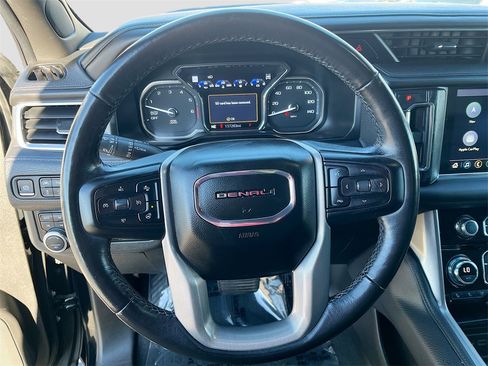 Used 2021 GMC Yukon XL Denali w/ Denali Ultimate Package image 11