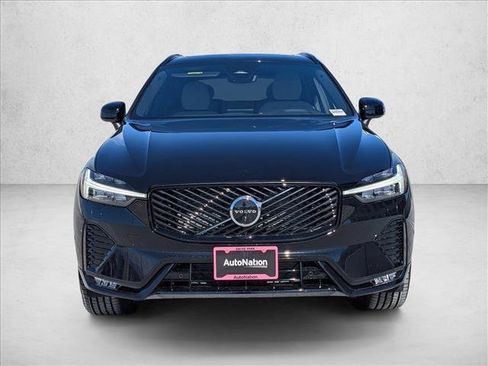 New 2026 Volvo XC60 B5 Plus w/ Climate Package AWD/4WD image 6