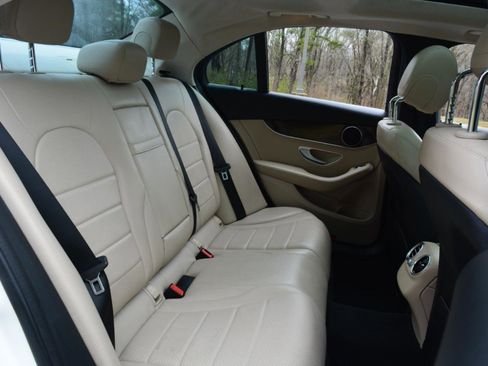 Used 2016 Mercedes-Benz C 300 4MATIC Sedan image 15