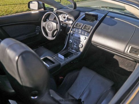 Used 2012 Aston Martin V8 Vantage Roadster image 40