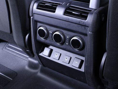 Used 2021 Land Rover Defender 110 X-Dynamic HSE image 16