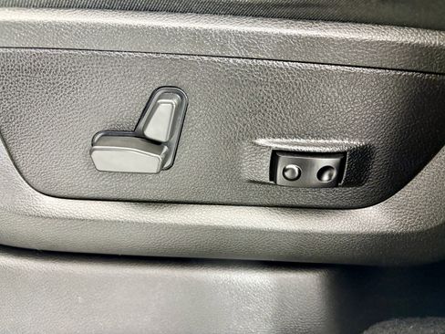 Used 2022 RAM 2500 Laramie w/ Night Edition image 12