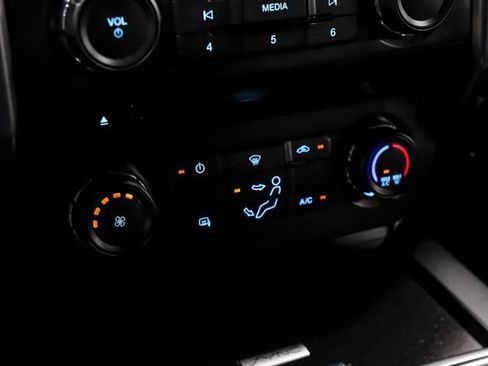 Used 2017 Ford F250 XLT w/ XLT Value Package AWD/4WD image 30