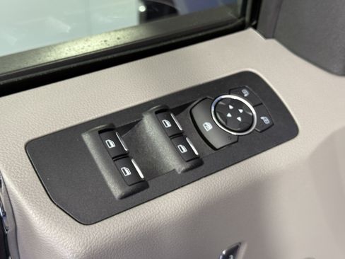 Certified 2018 Ford F150 XLT image 16