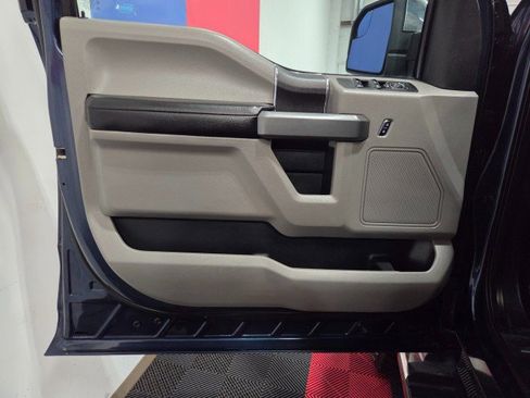 Used 2017 Ford F150 XLT AWD/4WD image 30