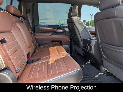 Used 2024 GMC Sierra 3500 Denali Ultimate AWD/4WD image 31