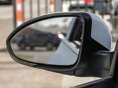 Used 2013 Chevrolet Cruze Eco image 33