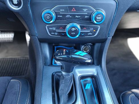 Used 2018 Dodge Charger R/T RWD image 33