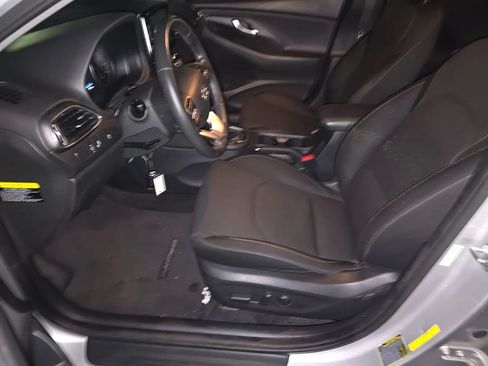 Used 2018 Hyundai Elantra GT w/ Style Package 02 FWD image 17