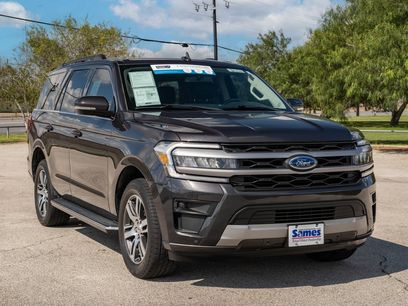 Used 2022 Ford Expedition XLT