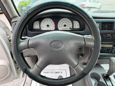 Used 2003 Toyota Tacoma PreRunner RWD image 13