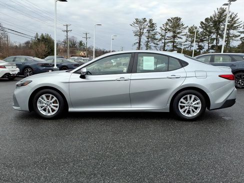 Certified 2025 Toyota Camry LE image 14