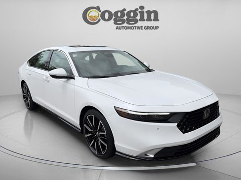 New 2026 Honda Accord Touring image 7
