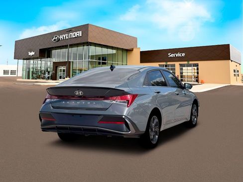 New 2026 Hyundai Elantra SEL Sport Premium FWD image 7