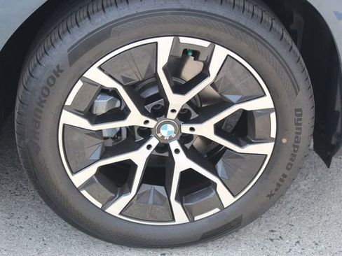 Used 2026 BMW X3 xDrive30 w/ Premium Package image 12