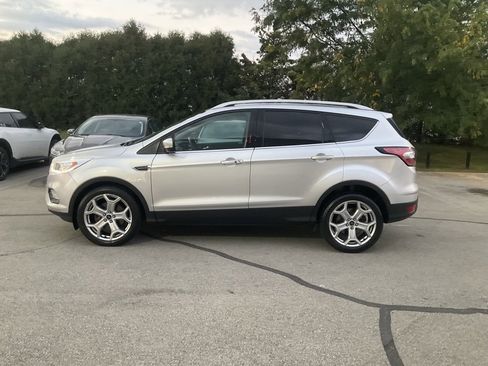 Used 2018 Ford Escape Titanium w/ Ford Safe & Smart Package image 4