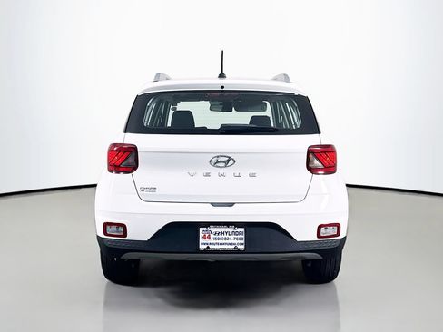Used 2023 Hyundai Venue SEL w/ Cargo Package FWD image 7