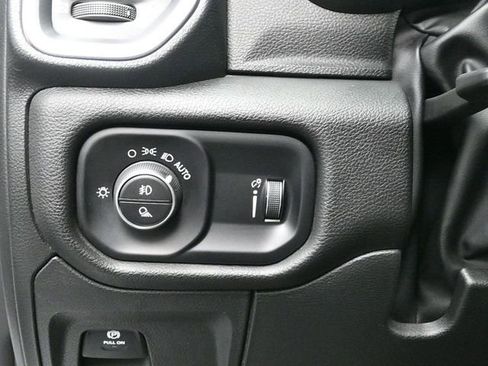 Used 2024 RAM 1500 Big Horn image 12