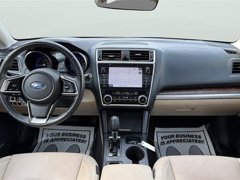 Used 2018 Subaru Outback 2.5i Limited AWD/4WD image 22