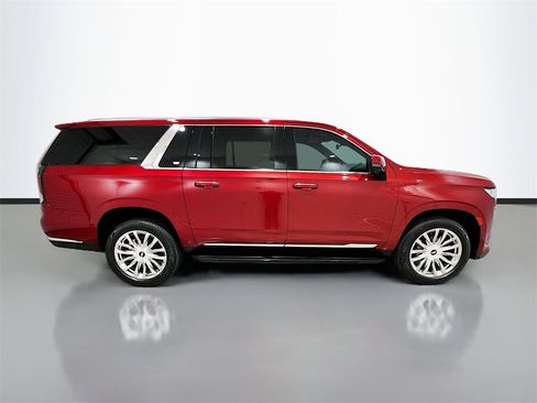 Used 2021 Cadillac Escalade ESV Premium Luxury image 8