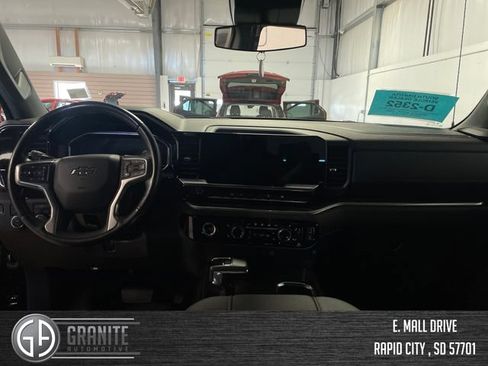 Used 2023 Chevrolet Silverado 1500 RST w/ Redline Edition AWD/4WD image 24