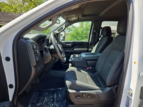 Certified 2024 Chevrolet Silverado 2500 Custom w/ Custom Value Package AWD/4WD image 19