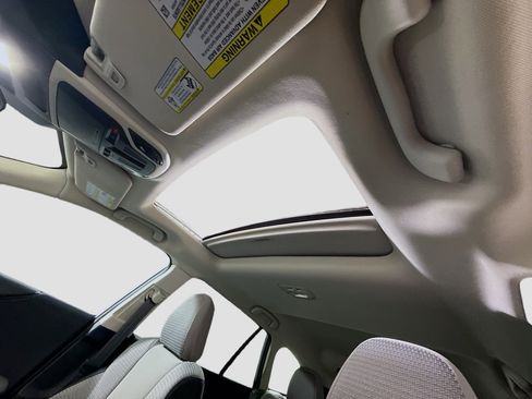 Used 2023 Subaru Outback Premium image 41