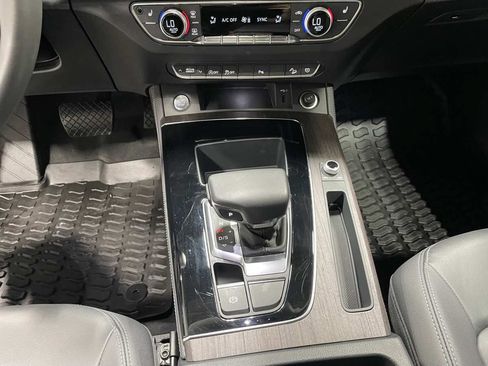 Used 2023 Audi Q5 2.0T Premium Plus w/ Premium Plus Package AWD/4WD image 13