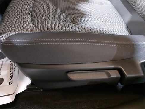 Used 2024 Subaru Crosstrek 2.0i Premium image 27