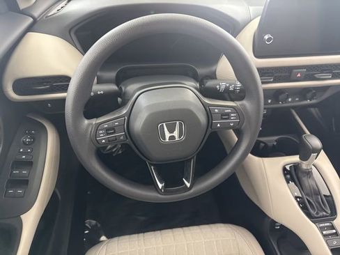 Certified 2026 Honda HR-V LX image 30