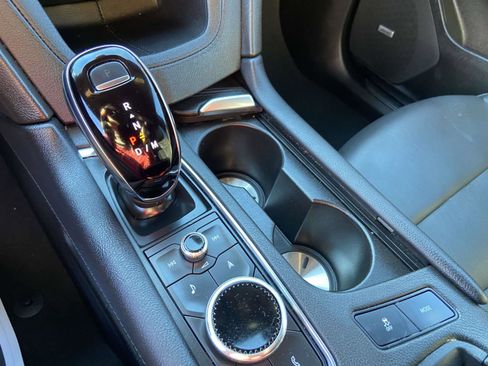 Used 2025 Cadillac XT5 Premium Luxury image 14