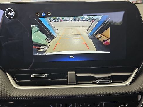 Used 2025 Chevrolet Equinox LT FWD image 21