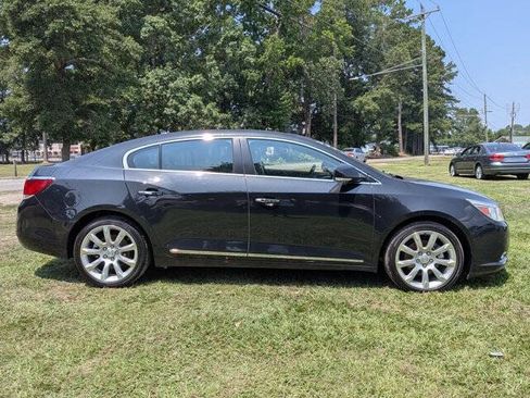 Used 2010 Buick LaCrosse CXS w/ Touring Package FWD image 2
