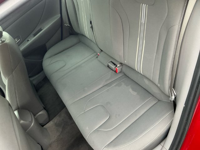 Used 2023 Hyundai Elantra SEL w/ Convenience Package FWD image 13
