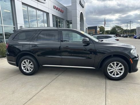 Used 2023 Dodge Durango SXT image 5