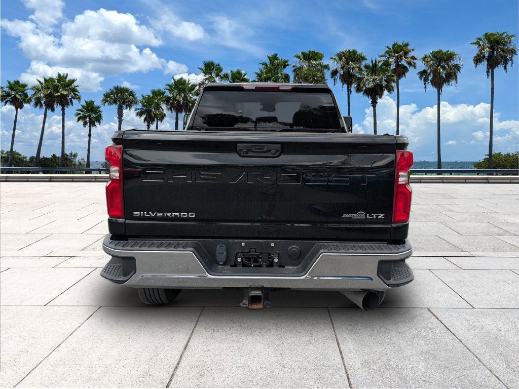 Used 2024 Chevrolet Silverado 2500 LTZ AWD/4WD image 7