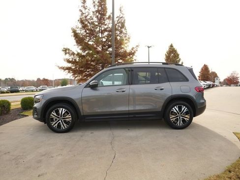 Used 2026 Mercedes-Benz GLB 250 4MATIC image 4