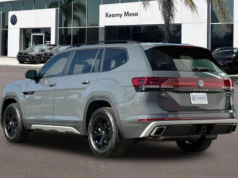 New 2025 Volkswagen Atlas Peak Edition SE AWD/4WD image 6