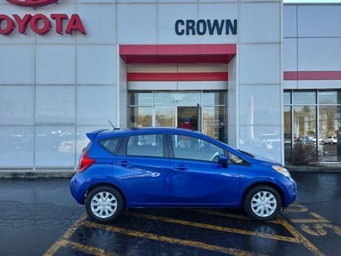 Used 2016 Nissan Versa Note SV image 2
