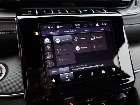 New 2025 Jeep Grand Cherokee Altitude image 17