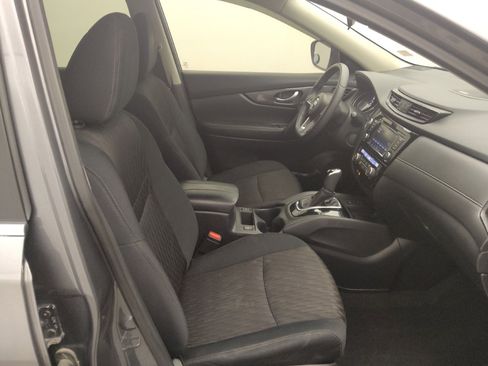 Used 2019 Nissan Rogue SV w/ Sun & Sound Touring Package FWD image 21