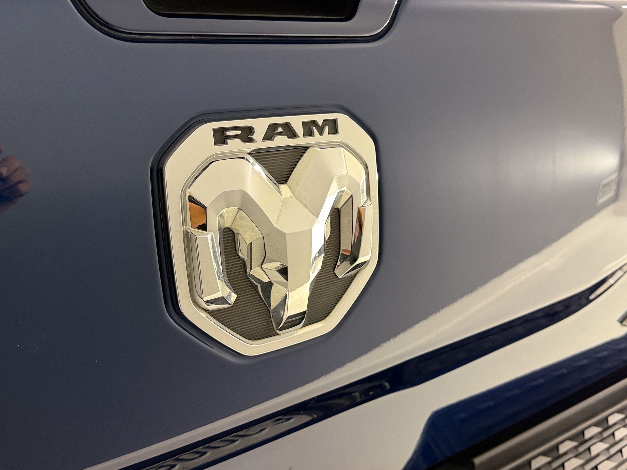 Used 2020 RAM 2500 Limited w/ Safety Group AWD/4WD image 32