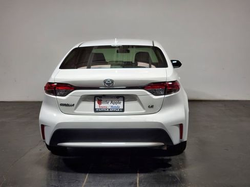 Used 2020 Toyota Corolla LE image 28